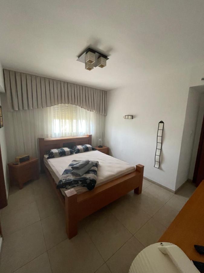 הבית בבלפור Naharija Exterior foto