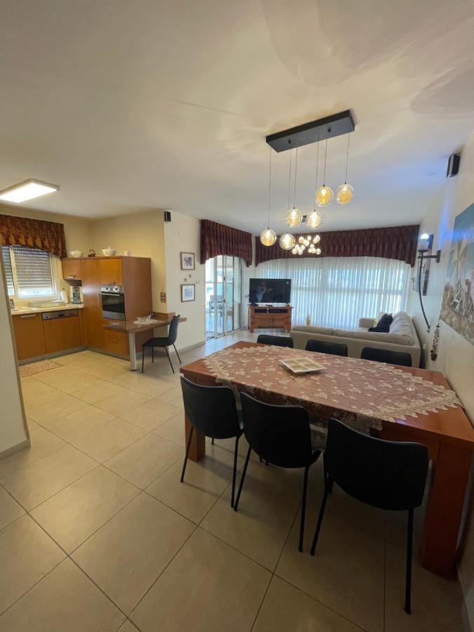 הבית בבלפור Naharija Exterior foto