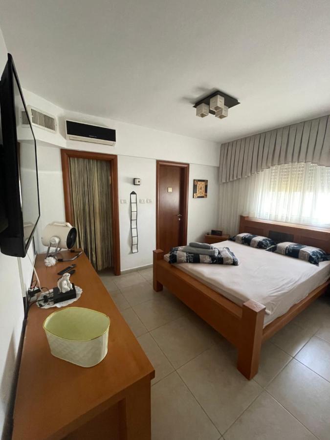 הבית בבלפור Naharija Exterior foto